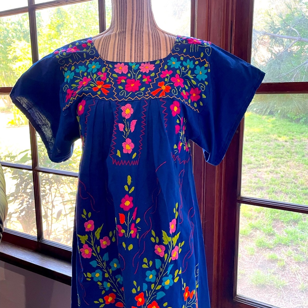 Embroidery Mexican  Folk traditional Dress